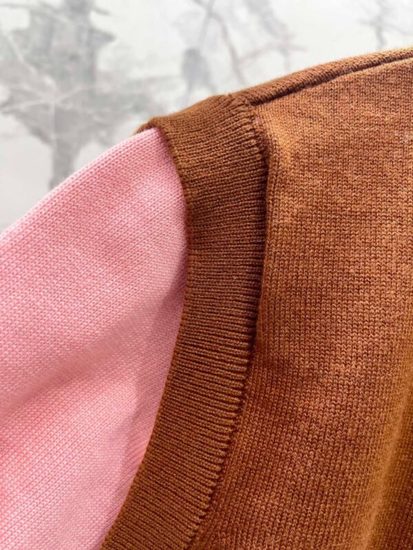 miumiu Early Spring Series Two-piece Contrast Color Knitted Short Sleeve