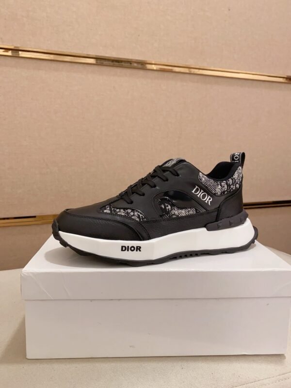 DIOR new sneakers are available at the same counter