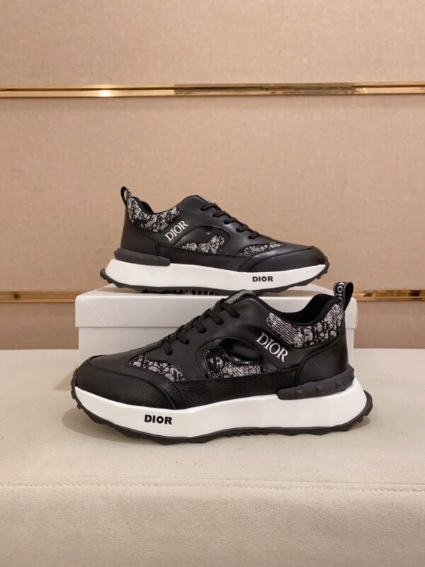 DIOR new sneakers are available at the same counter
