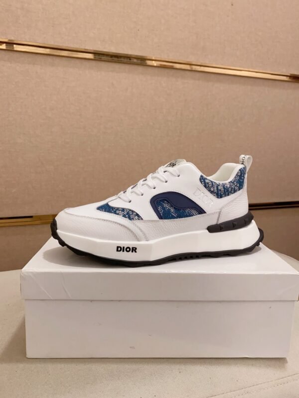 DIOR new sneakers are available at the same counter
