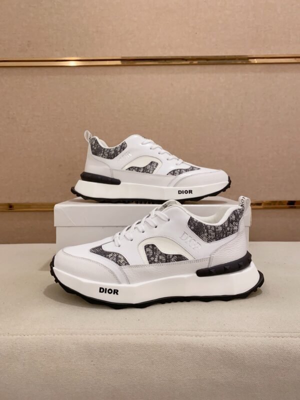 DIOR new sneakers are available at the same counter