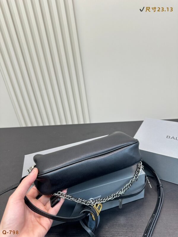 Balenciaga Underarm Bag Regular Version 23x13cm