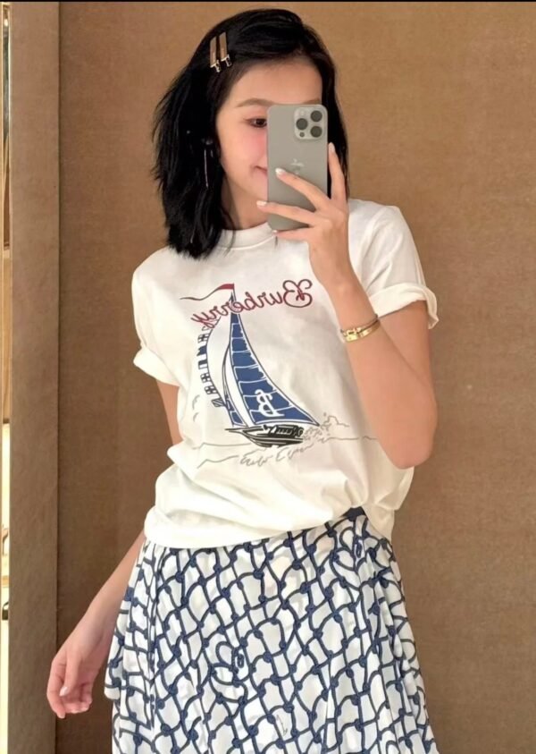 Burberry 2025 Spring and Summer New Three-Dimensional Bubble Short-Sleeved T-Shirt Premium Edition