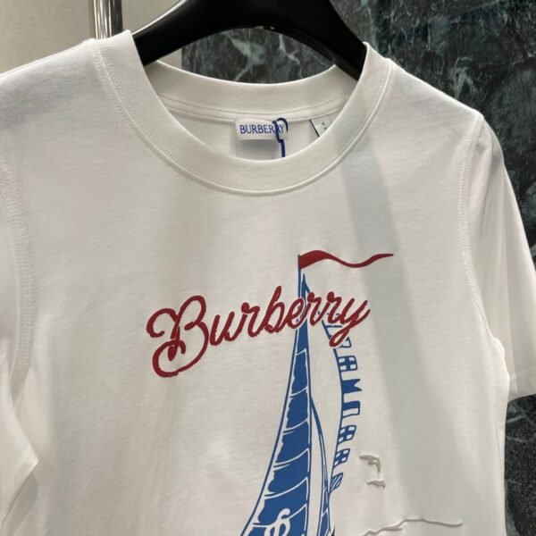 Burberry 2025 Spring and Summer New Three-Dimensional Bubble Short-Sleeved T-Shirt Premium Edition