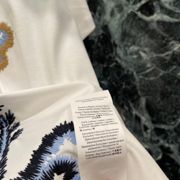 Max Mara 2025 Spring and Summer New Embroidered Flower Short Sleeve T-shirt Premium