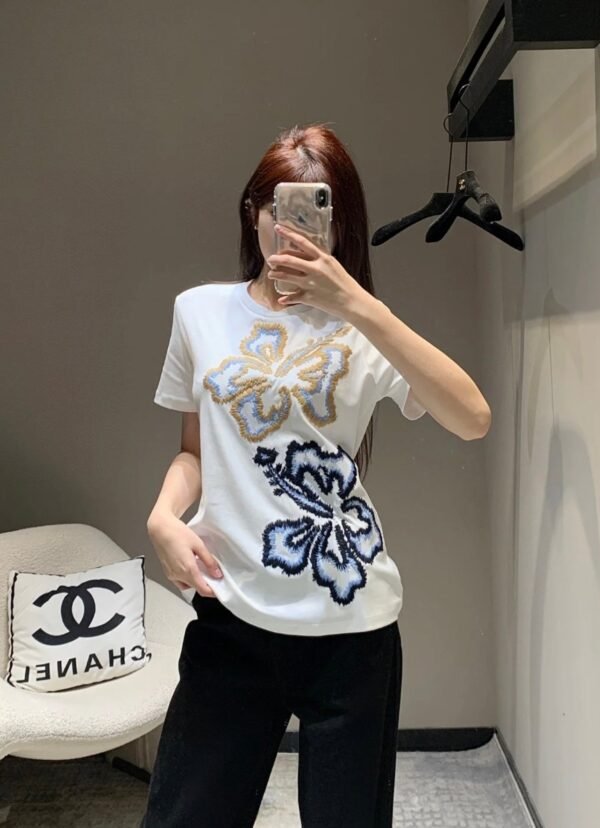 Max Mara 2025 Spring and Summer New Embroidered Flower Short Sleeve T-shirt Premium