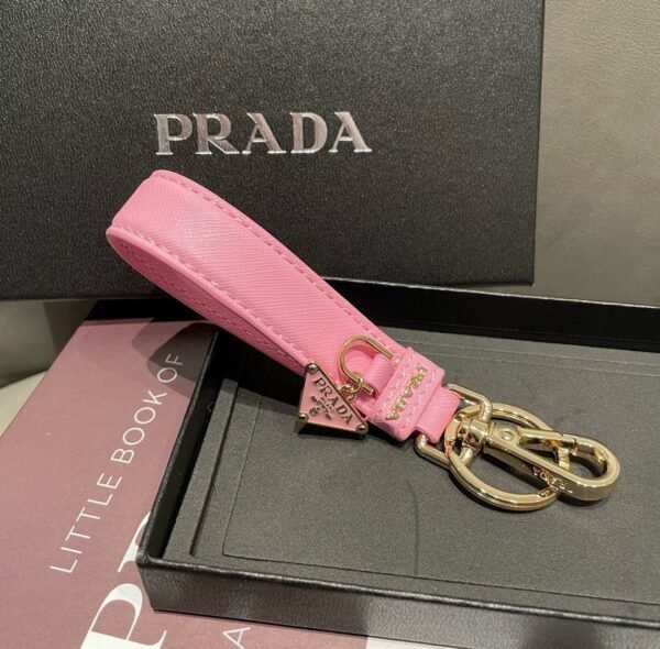 Prada keychain official website triangle brand pendant leather ring keychain car bag accessories
