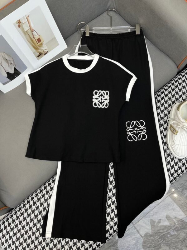 Loewe 2025 new contrast color T-shirt + wide-leg pants suit casual suit