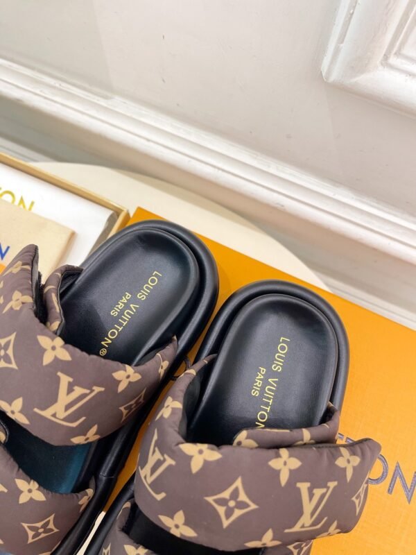 Louis Vuitton Spring/Summer New Pool Pillow Down Slippers