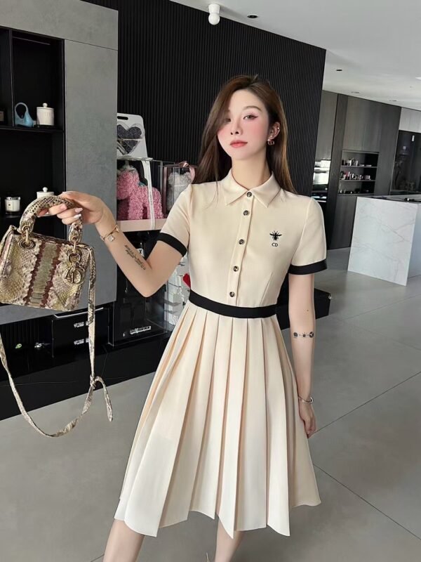 DIOR new dress CD embroidered bee