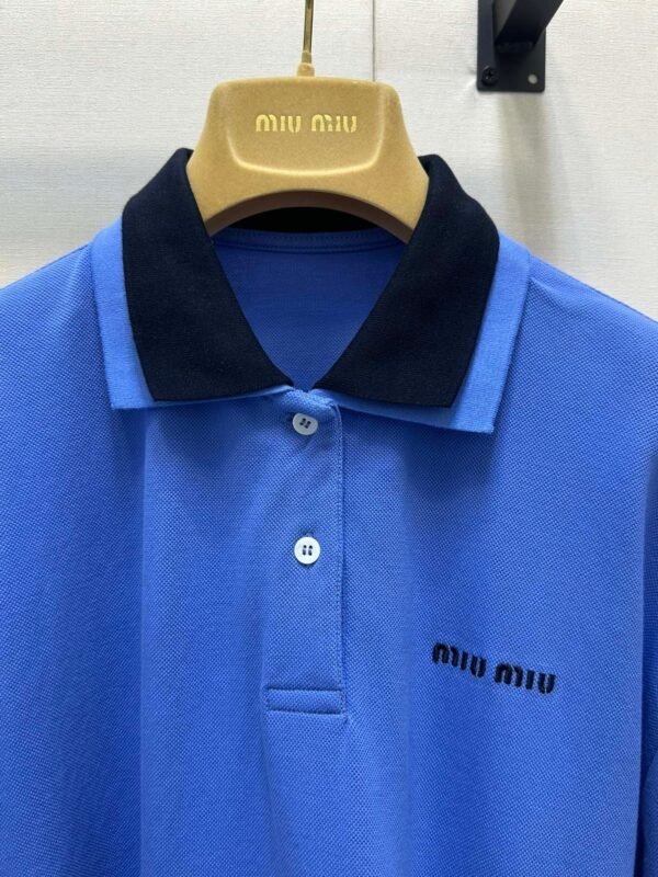 miumiu  New blue long-sleeved polo shirt with embroidered letters  Loose fit
