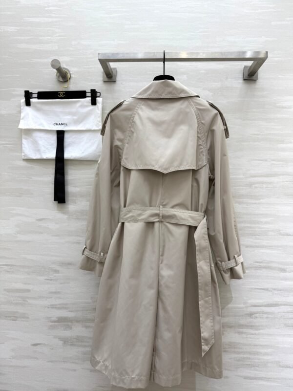 Chanel vintage series workwear mid-length trench coat with lettering printed lining and imported trench coat fabric