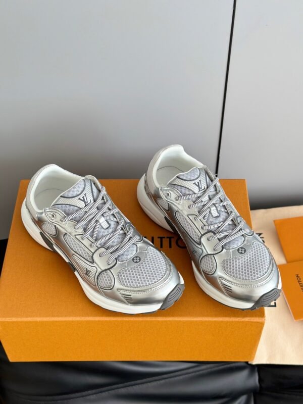 Louis Vuitton OLYMPIA sneakers 2025 new style