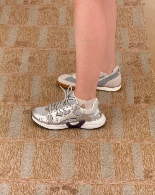 Louis Vuitton OLYMPIA sneakers 2025 new style