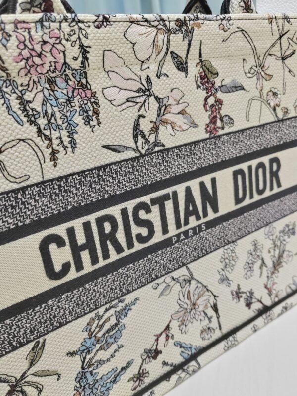 DIOR Beige Millefiori Embroidered Medium Book Tote 36 x 27.5 x 16.5cm Premium
