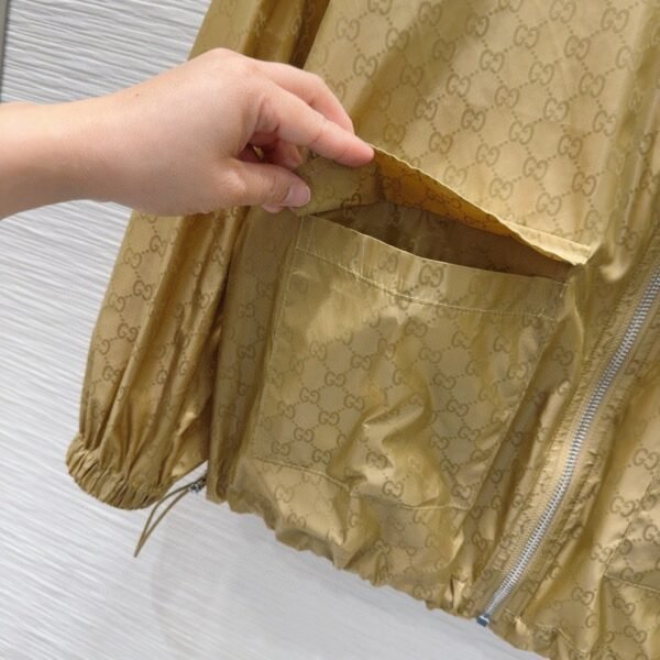 GUCCI summer new dark jacquard stand collar jacket + high waist shorts