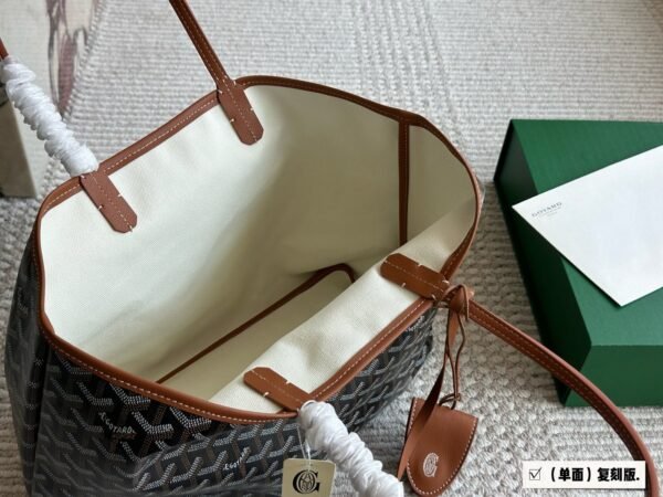 GOYARD Shopping Bag 34x27cm