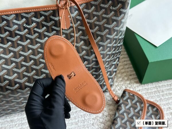 GOYARD Shopping Bag 34x27cm