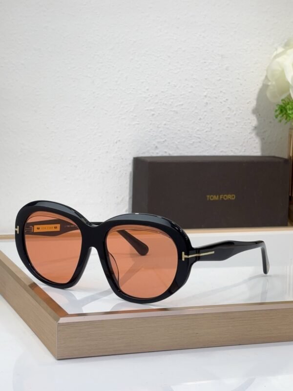 Tom Ford Sunglasses Premium Edition SIZE: 62-12-140