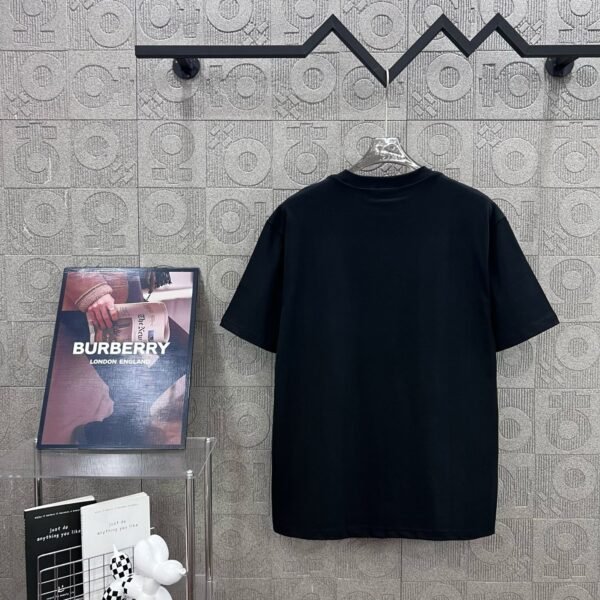 BURBERRY Hollow Warhorse LOGO logo three-dimensional glue dripping process 330g round neck short sleeve high quality T-shirt