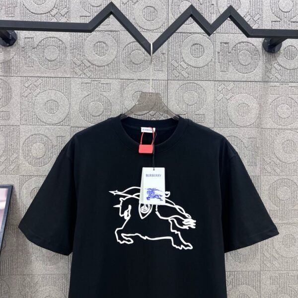 BURBERRY Hollow Warhorse LOGO logo three-dimensional glue dripping process 330g round neck short sleeve high quality T-shirt