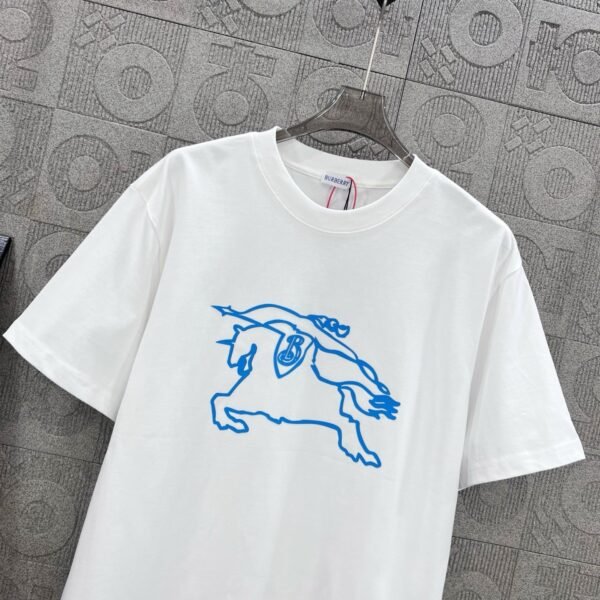 BURBERRY Hollow Warhorse LOGO logo three-dimensional glue dripping process 330g round neck short sleeve high quality T-shirt