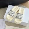 DIOR latest ultra-light letter beach thick-soled slippers advanced version of high-quality slippers