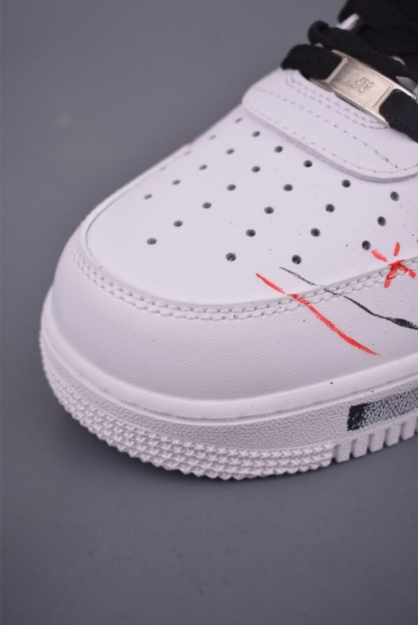 Nike Air Force 1 Low Graffiti Premium version