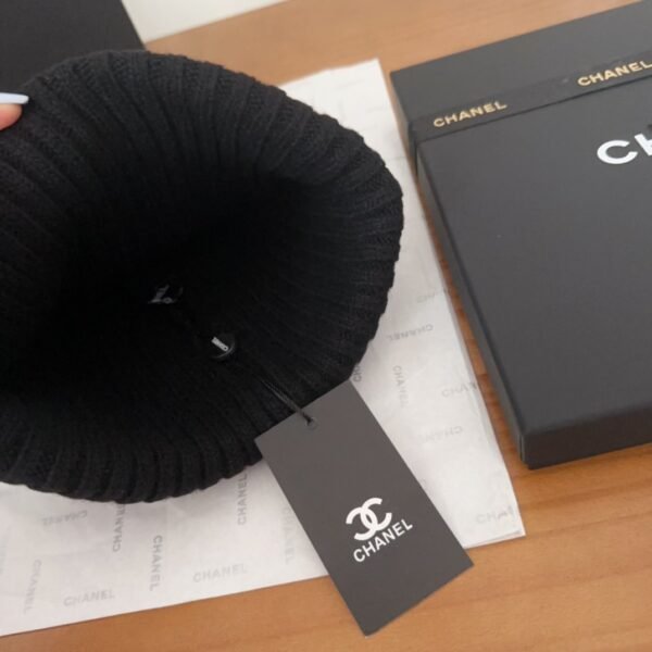 Chanel autumn and winter knitted hat