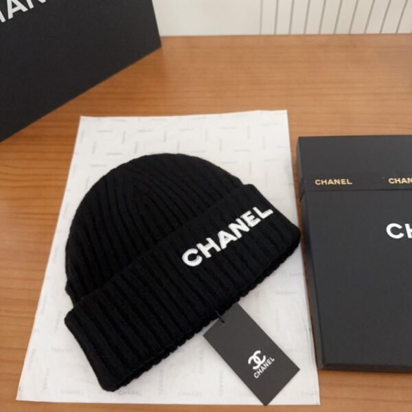 Chanel autumn and winter knitted hat