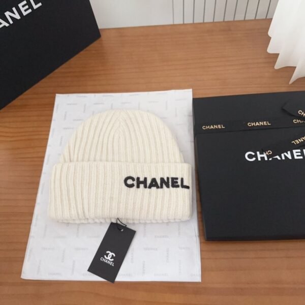 Chanel autumn and winter knitted hat
