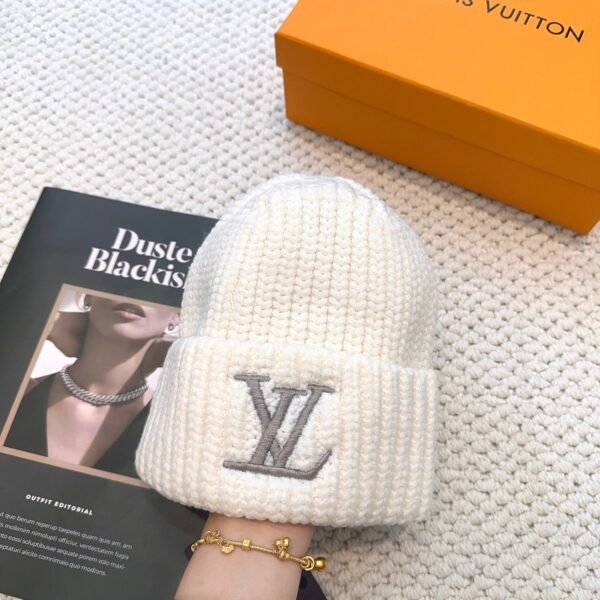 Louis Vuitton autumn and winter knitted hat