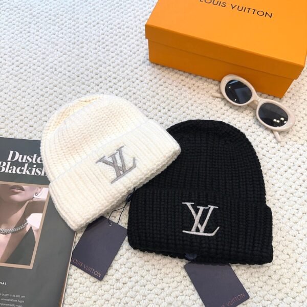 Louis Vuitton autumn and winter knitted hat
