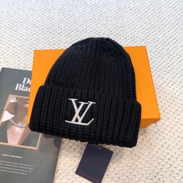 Louis Vuitton autumn and winter knitted hat