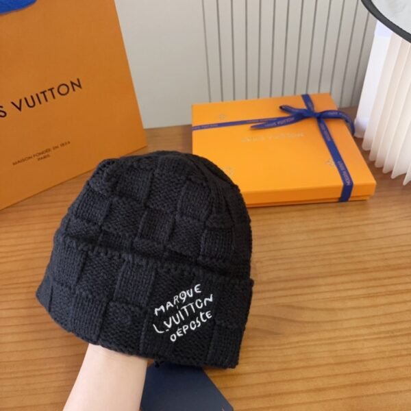 Louis Vuitton 2025 Autumn/Winter New Knitted Hat