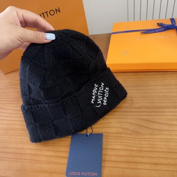 Louis Vuitton 2025 Autumn/Winter New Knitted Hat