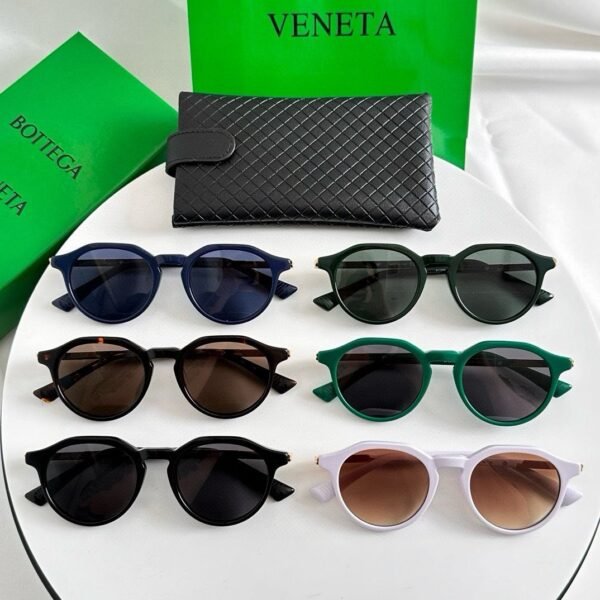 BOTTEGA VENETA Premium sunglasses size: 49-20-145