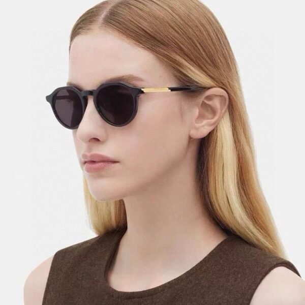 BOTTEGA VENETA Premium sunglasses size: 49-20-145