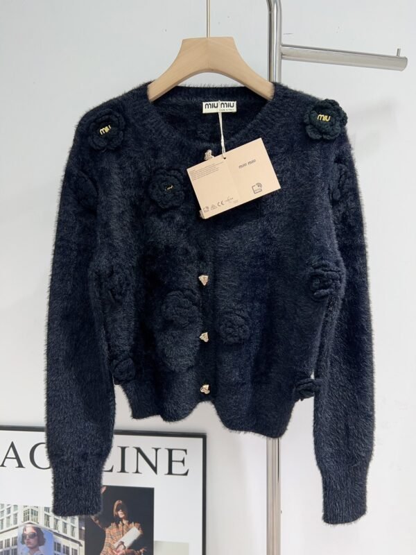miumiu autumn new 3D flower positioning knitted cardigan