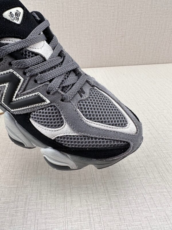 New Balance 9060 sports shoes new color matching high quality sports shoes