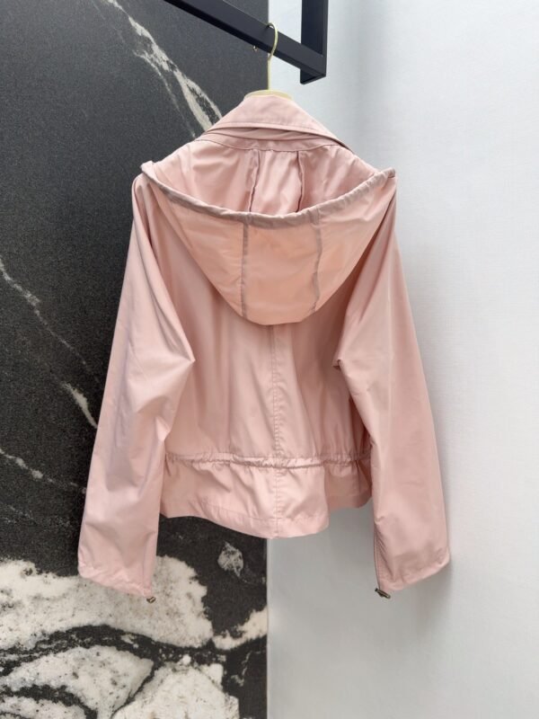 Burberry new short front and long back lapel short trench coat high quality version clothes