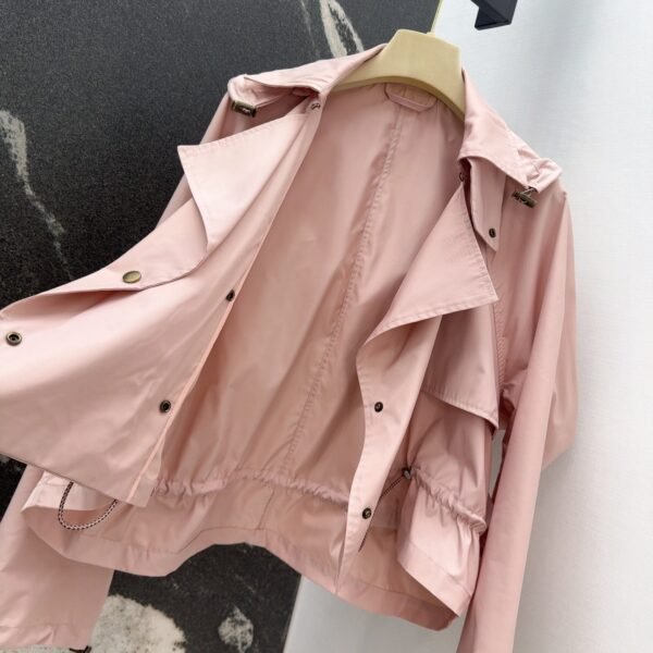 Burberry new short front and long back lapel short trench coat high quality version clothes