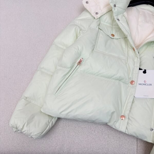 MONCLER autumn and winter new products official website new color matching short stand collar down jacket