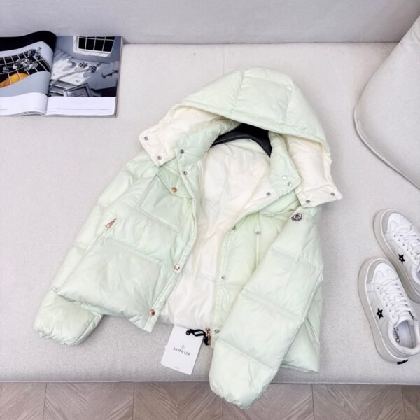MONCLER autumn and winter new products official website new color matching short stand collar down jacket