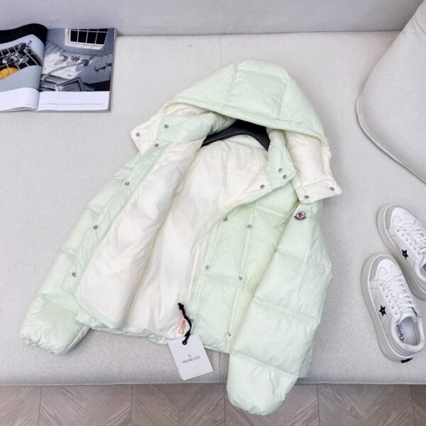 MONCLER autumn and winter new products official website new color matching short stand collar down jacket