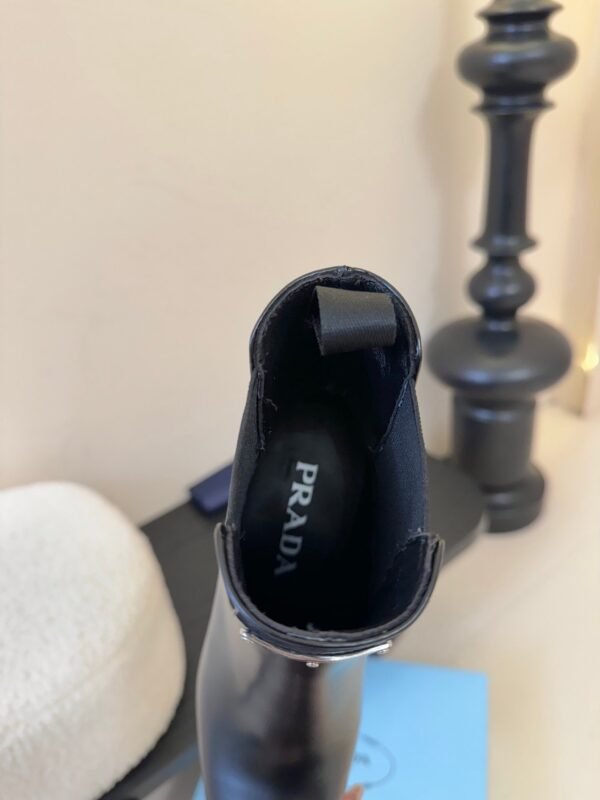 PRADA latest catwalk boots have a heel height of 9cm