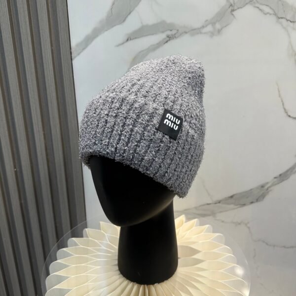 miumiu New autumn and winter knitted hats