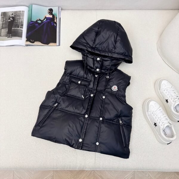 Moncler autumn and winter latest official website new color matching short stand collar down jacket vest coat