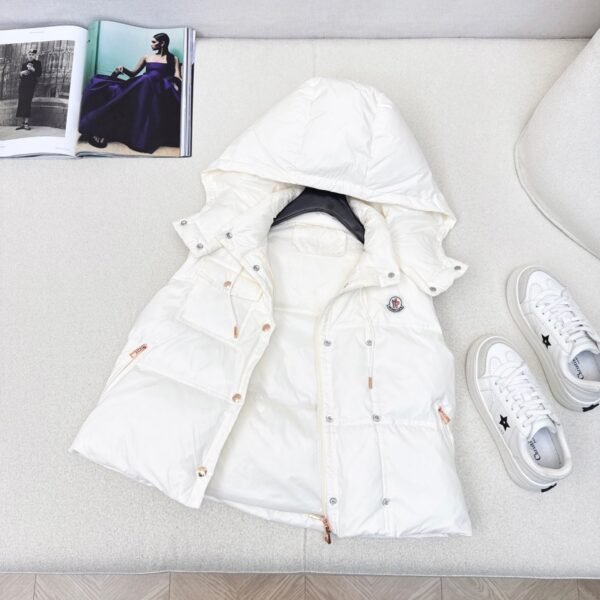 Moncler autumn and winter latest official website new color matching short stand collar down jacket vest coat