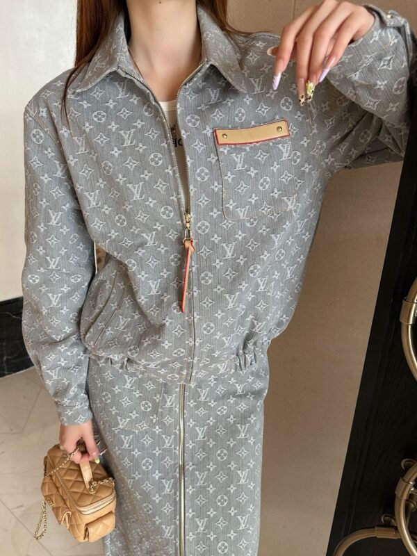 Louis Vuitton new denim jacket coat old flower jacquard fabric